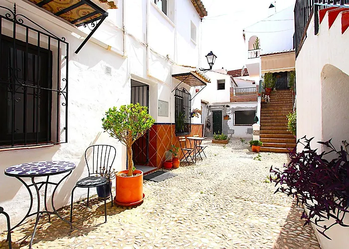 Plaza Cadiz 10 Villa Nerja